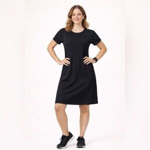 Athleta Classic Black Short Sleeve Dress. Good Condition. Size Small